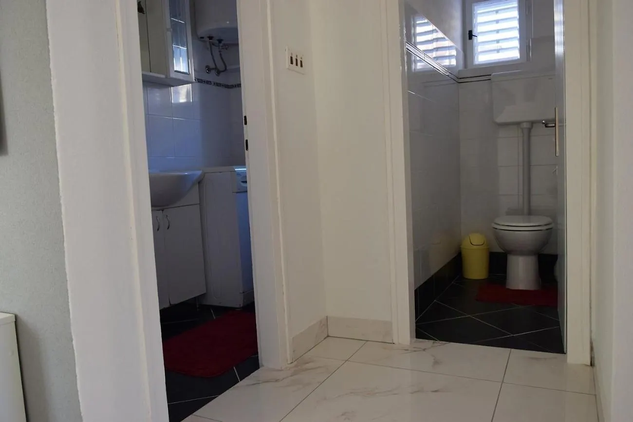 Apartments With A Parking Space Crikvenica - 22434