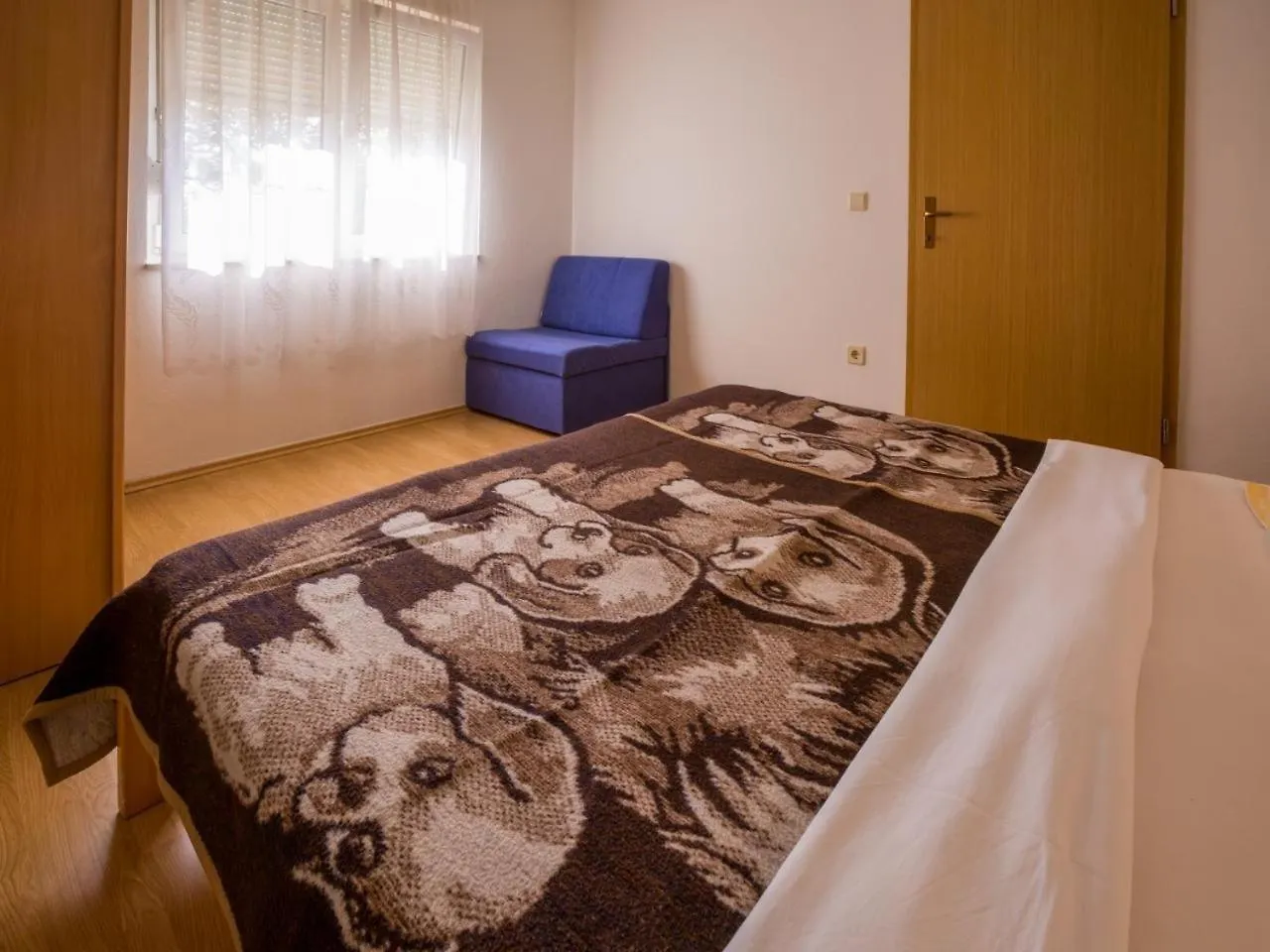 Apartments With A Parking Space Crikvenica - 22434